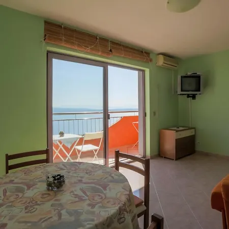 Rino Appartement Dramalj